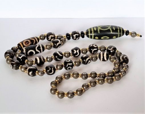 Mâlâ necklace - Buddhist - Crafted - dZi - Eye of wisdom, Sky and Earth, 3 and 2 Eyes - Mystical Energy - Stone of Shadow and Ignorance - Black Agate and Pyrite - 155.38g