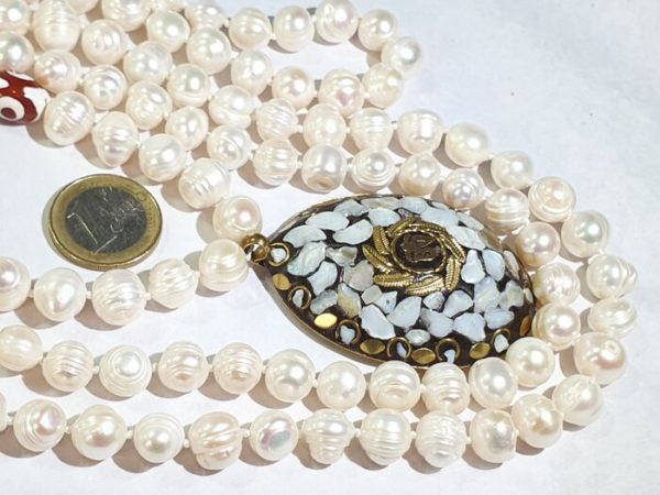 Buddhist protection amulets -  pearl necklace & bracelet - AAAA - Om - metal, enamels - 5 Three Eyes Tibetan agate dzi - Image 7