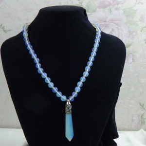 White opal malai